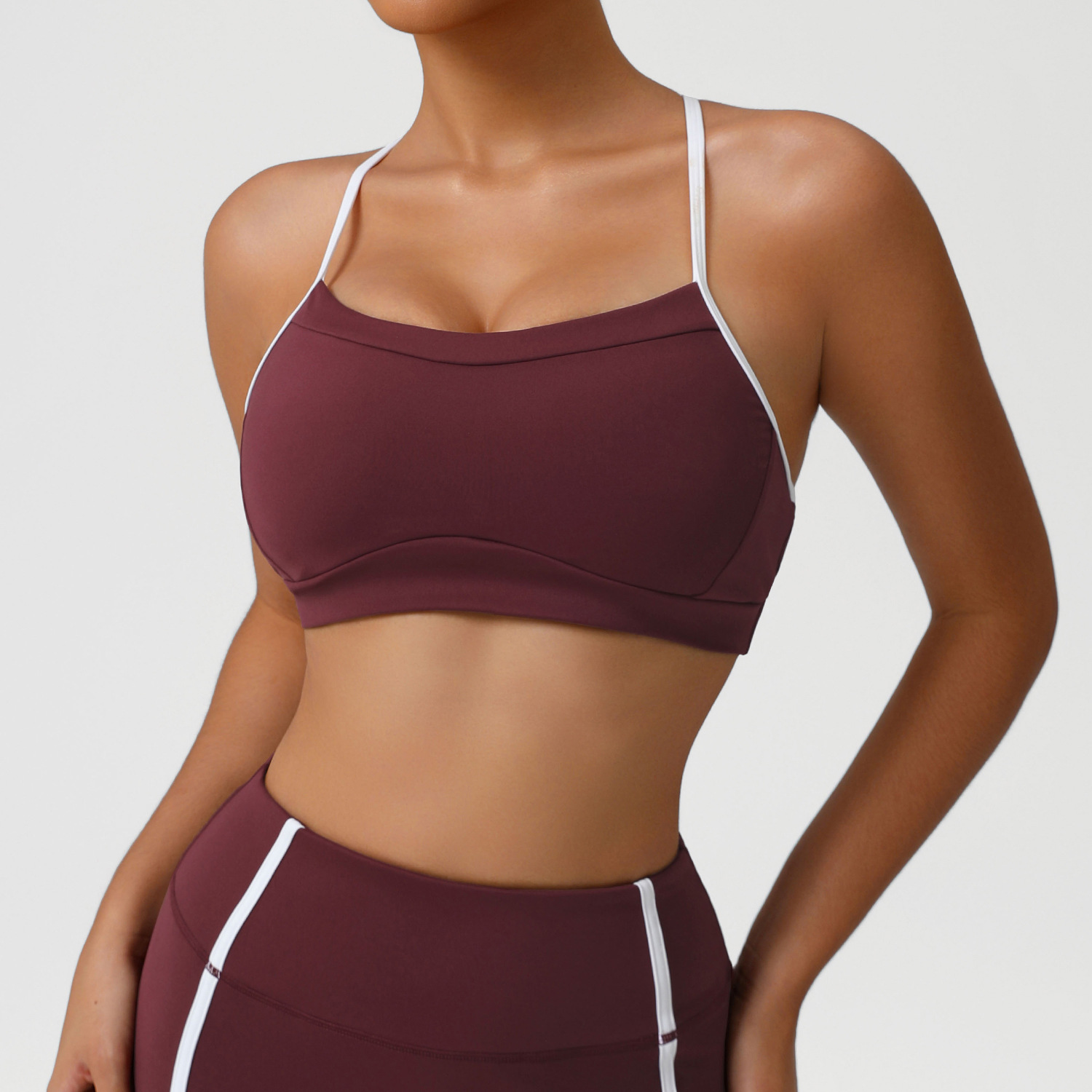 Rekbaar zacht sportondergoed D - Sports Bra High Impact recensie en prijs