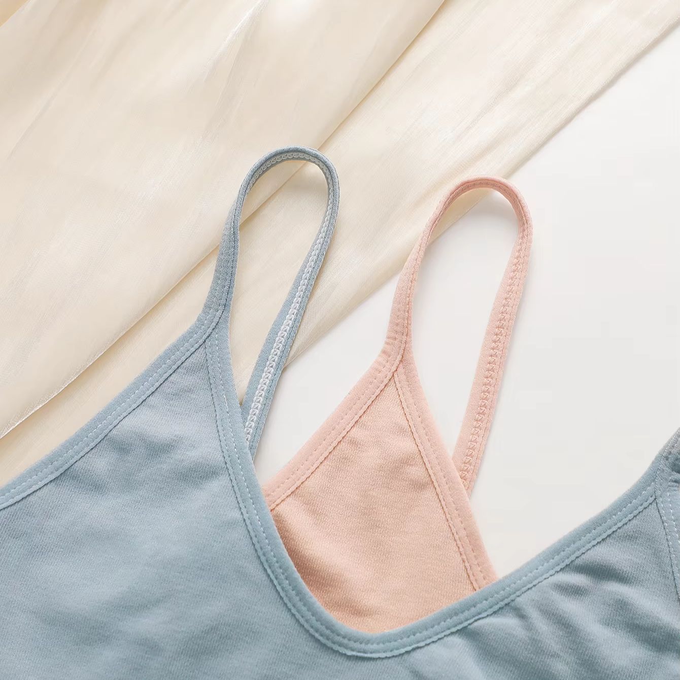 Naadloze draadloze bh voor dam - Bralette Wireless Soft recensie en prijs
